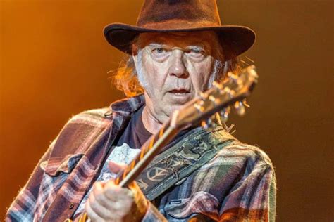 neil young net worth 2023|The 21 richest musicians born in Canada, ranked by net worth